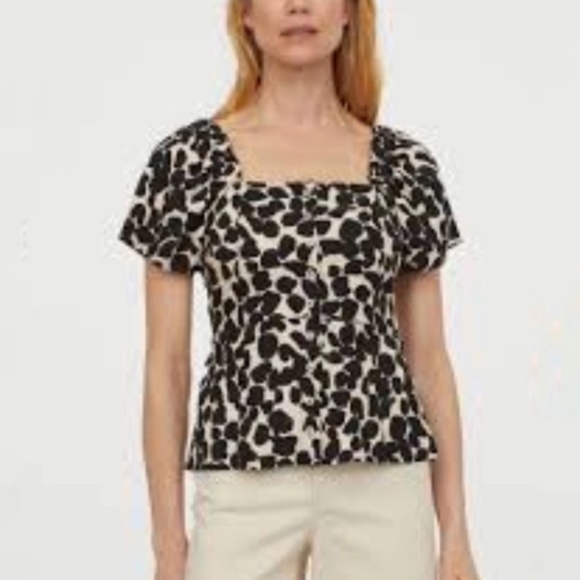 H&M Button up Square Neck Top Size Medium Beige And Black Print Fitted Top - Picture 1 of 9